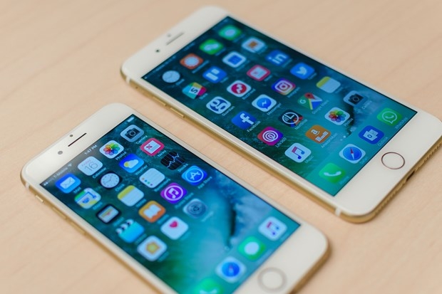 iPhone 8'in ekranı kavisli mi olacak? 10