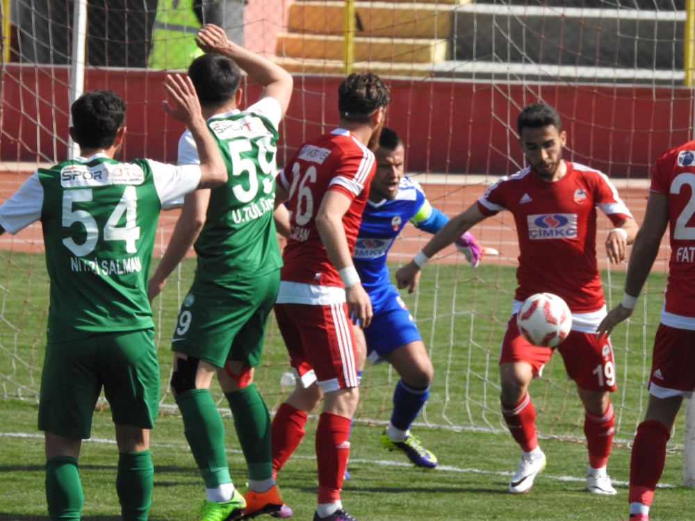 Kahramanmaraşspor 90. dakikada beraberliği yakaladı 5