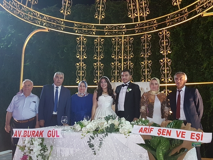 KÖŞE YAZARIMIZ ALİ AVGIN VE AİLESİNİN MUTLU GÜNÜ 11