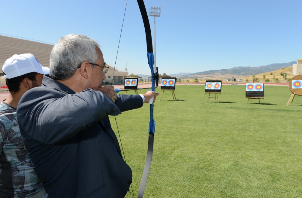 15 TEMMUZ ŞEHİTLERİ ANISINA OKÇULUK YARIŞMASI DÜZENLENDİ 7