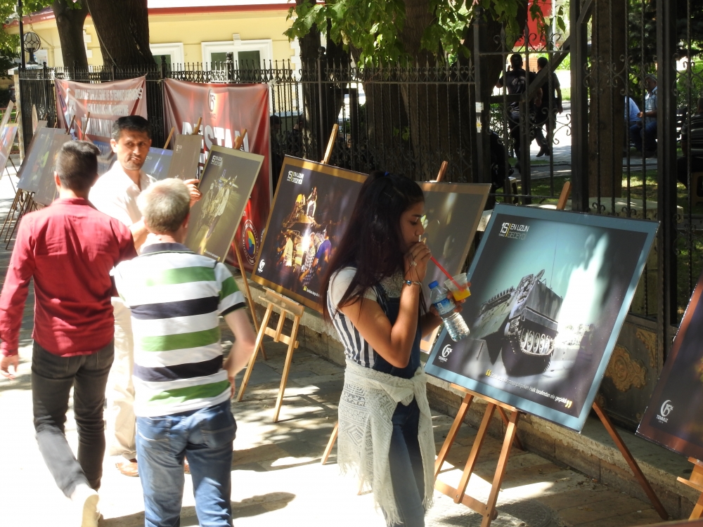 “MİLLİ İRADENİN YÜKSELİŞİ SERGİSİ" HAYRAN BIRAKTI 15