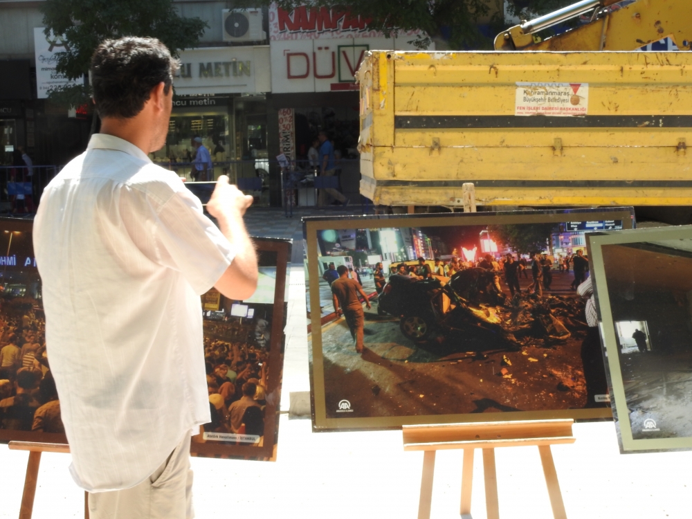 “MİLLİ İRADENİN YÜKSELİŞİ SERGİSİ" HAYRAN BIRAKTI 20