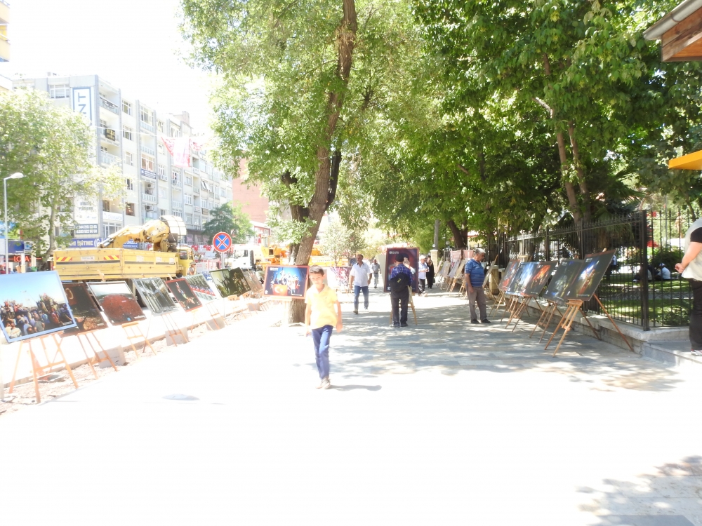 “MİLLİ İRADENİN YÜKSELİŞİ SERGİSİ" HAYRAN BIRAKTI 8