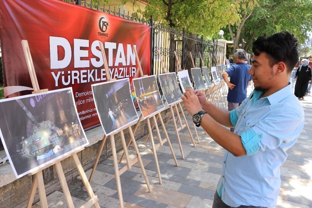 İHA’NIN 15 TEMMUZ FOTOĞRAF SERGİSİNE YOĞUN İLGİ 10