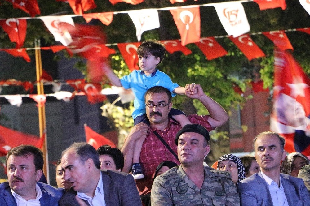 KAHRAMANMARAŞ DEMOKRASİ NÖBETİNDE 15
