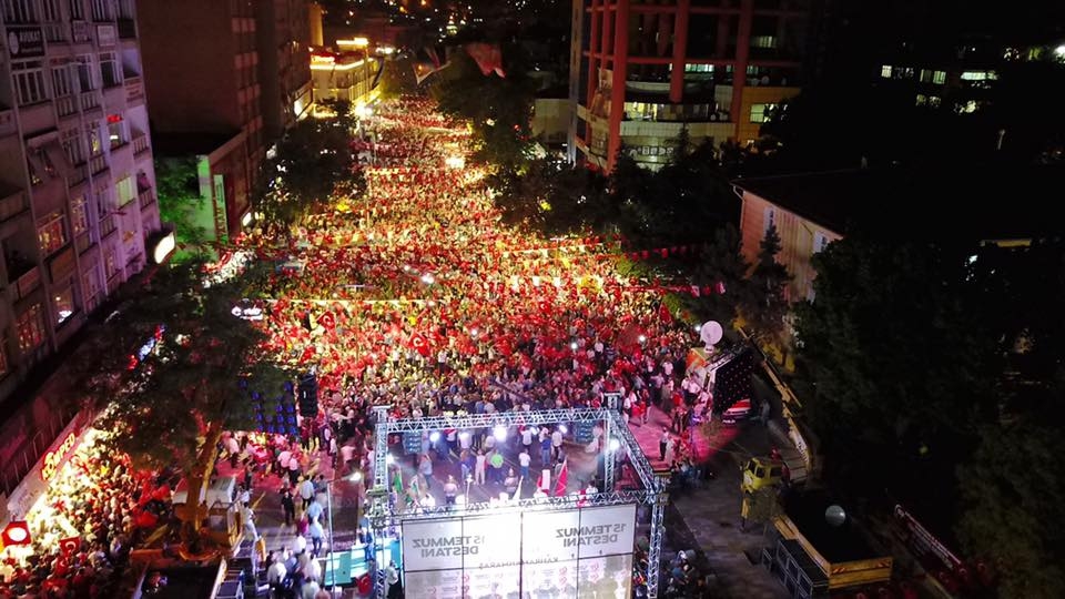 KAHRAMANMARAŞ DEMOKRASİ NÖBETİNDE 3