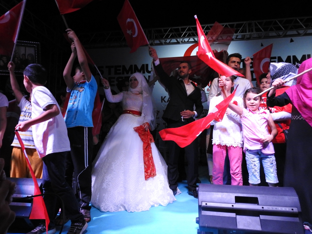 KAHRAMANMARAŞ’TA DEMOKRASİ NÖBETİ SONA ERDİ 16