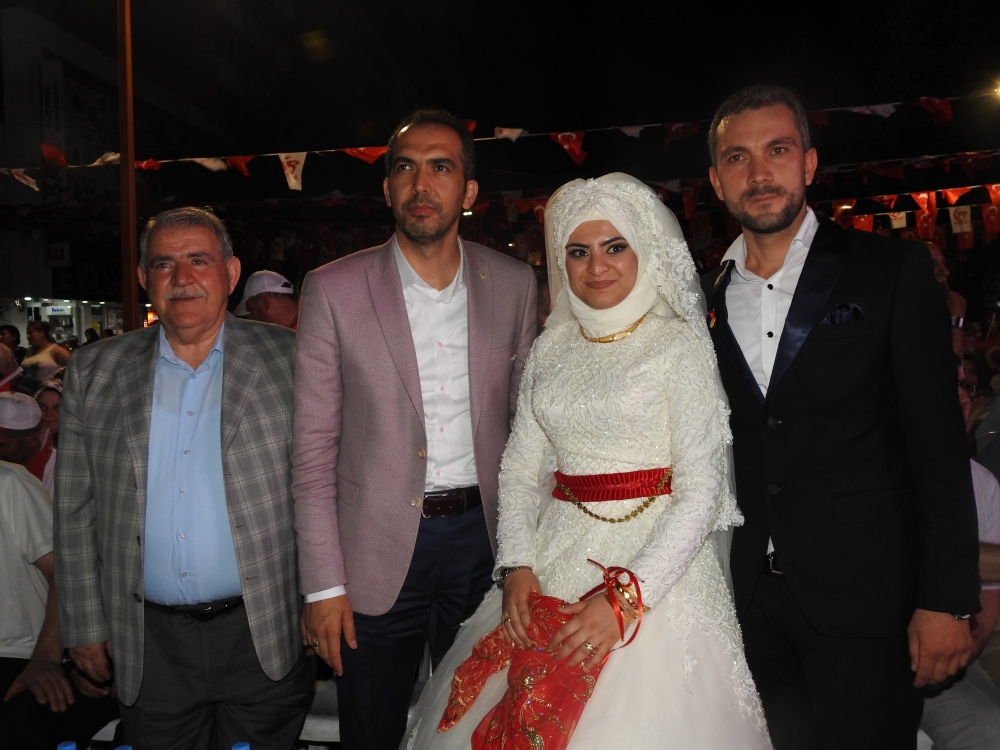 KAHRAMANMARAŞ’TA DEMOKRASİ NÖBETİ SONA ERDİ 23