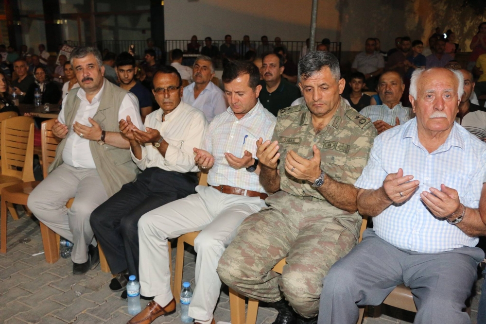 PAZARCIK 7’DEN 70’E TEK YÜREK OLDU 10