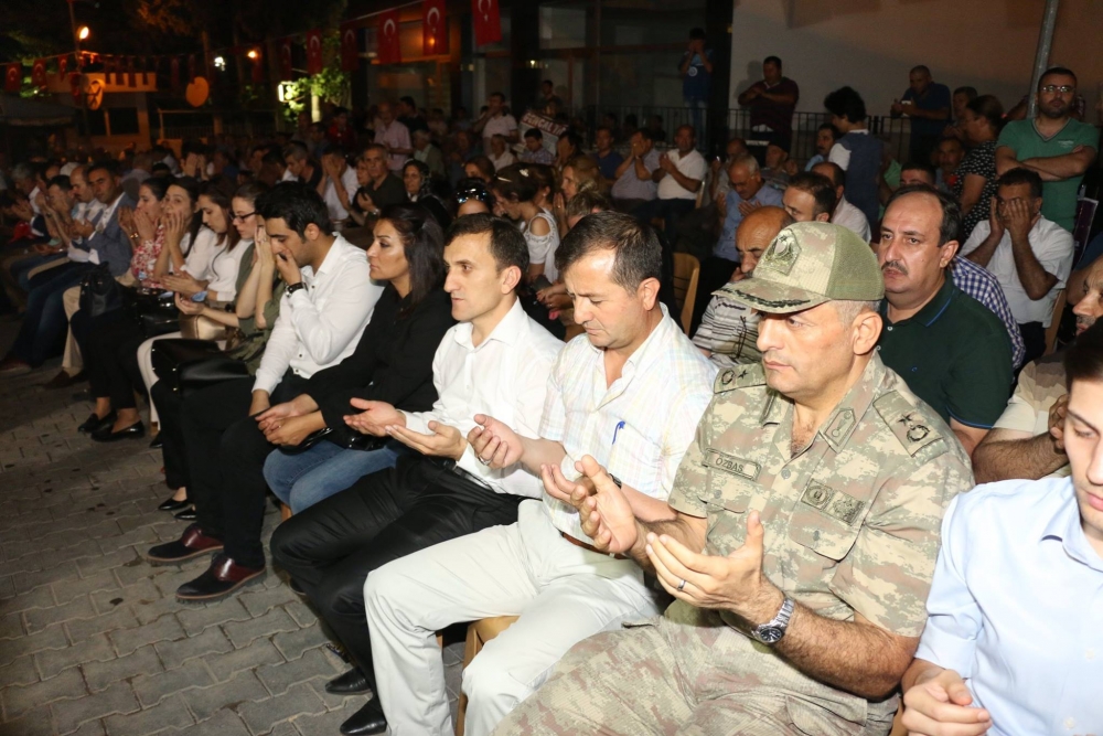 PAZARCIK 7’DEN 70’E TEK YÜREK OLDU 15