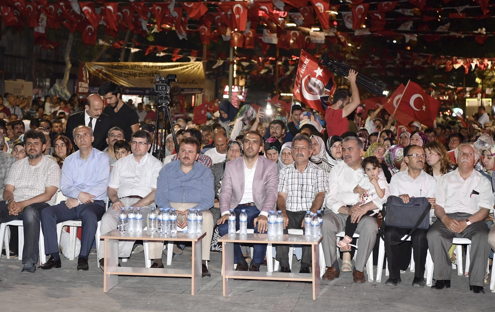 KAHRAMANMARAŞ 7’DEN 77’YE DEMOKRASİ NÖBETİNE DESTEK VERDİ 2