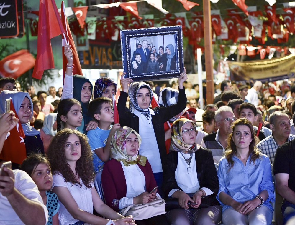 KAHRAMANMARAŞ 7’DEN 77’YE DEMOKRASİ NÖBETİNE DESTEK VERDİ 5