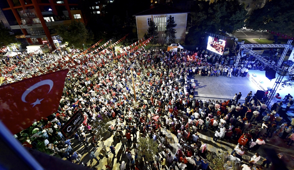 KAHRAMANMARAŞ 7’DEN 77’YE DEMOKRASİ NÖBETİNE DESTEK VERDİ 7
