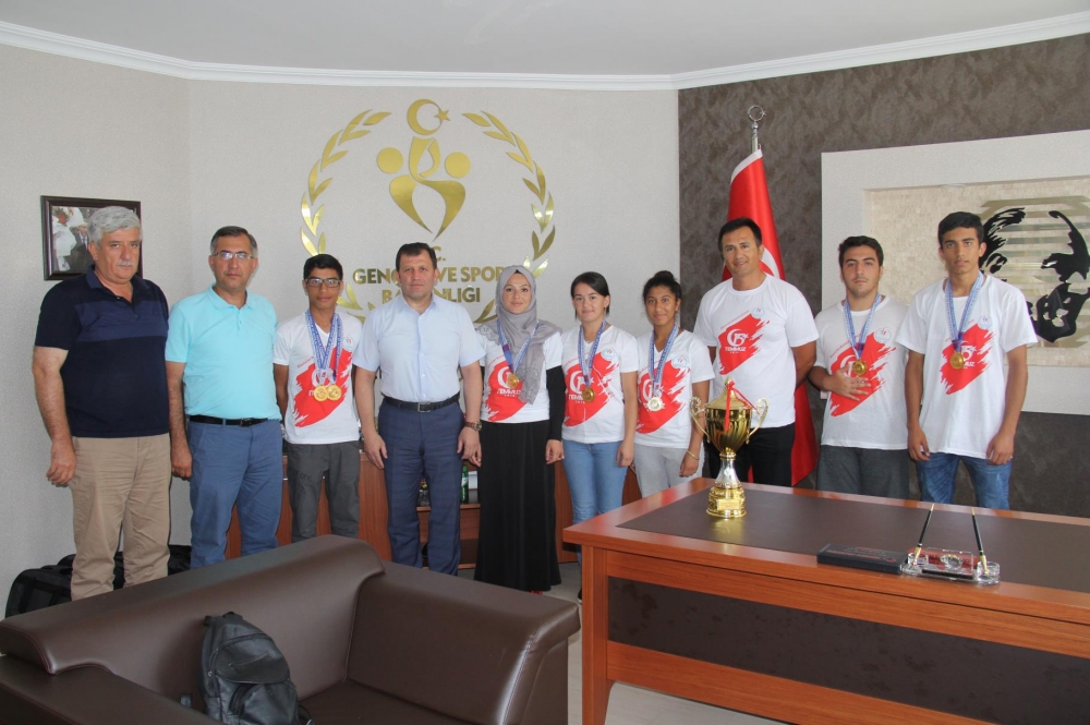 TRAPTA KAHRAMANMARAŞ MADALYALARI SİLDİ SÜPÜRDÜ 6