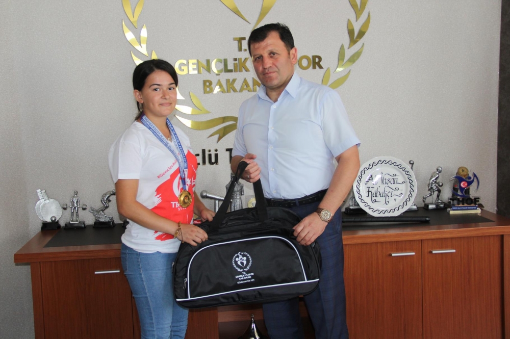 TRAPTA KAHRAMANMARAŞ MADALYALARI SİLDİ SÜPÜRDÜ 8