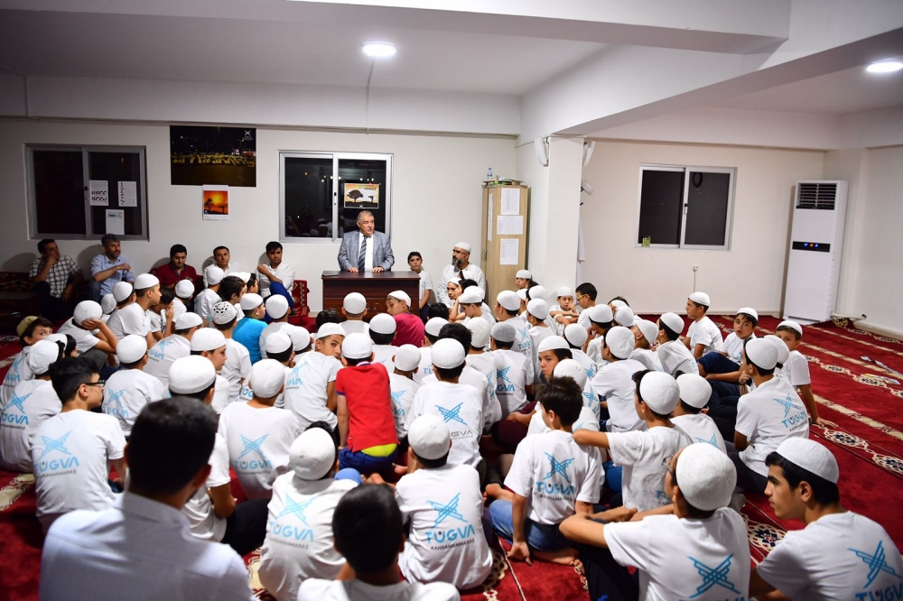 HANEFİ MAHÇİÇEK, TÜGVA ÖĞRENCİLERİ İLE BİR ARAYA GELDİ 4