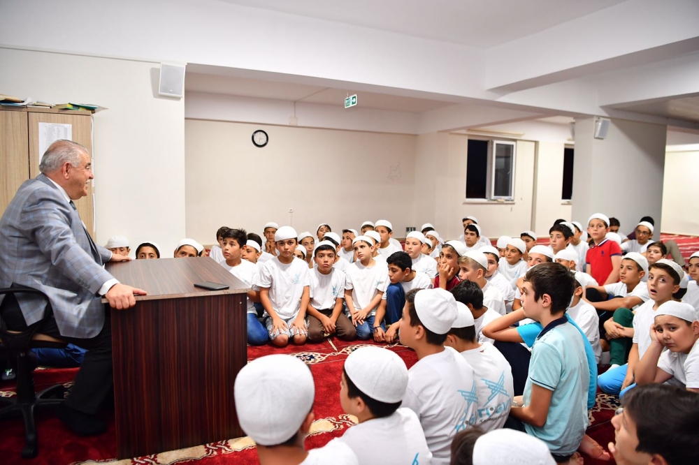 HANEFİ MAHÇİÇEK, TÜGVA ÖĞRENCİLERİ İLE BİR ARAYA GELDİ 5