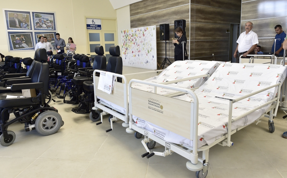 30 ADET MEDİKAL MALZEME İHTİYAÇ SAHİPLERİNE VERİLDİ 2