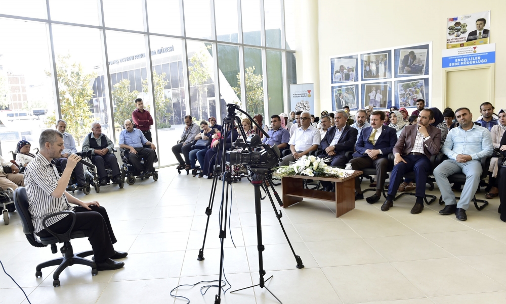 30 ADET MEDİKAL MALZEME İHTİYAÇ SAHİPLERİNE VERİLDİ 4