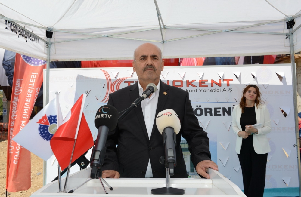 TEKNOKENT İDARE VE KULUÇKA BİNASININ TEMELİ ATILDI 3