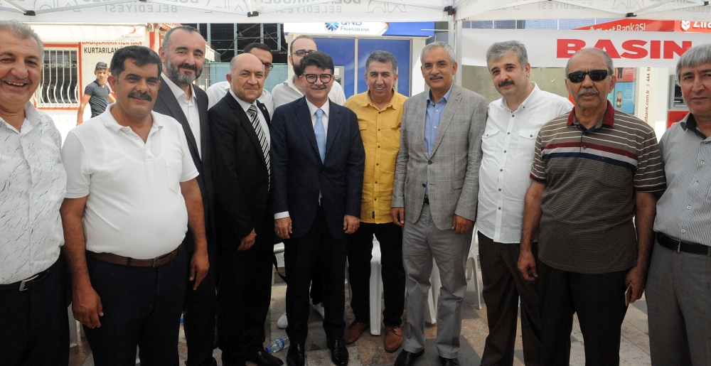 KAHRAMANMARAŞ’TA PROTOKOLLE HALK BAYRAMLAŞTI 10