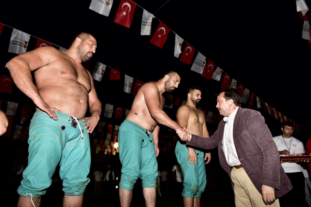 PEHLİVANLAR ER MEYDANINA İNDİ KARAKUCAK GÜREŞ FESTİVALİ YAPILDI 11