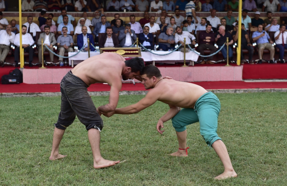 PEHLİVANLAR ER MEYDANINA İNDİ KARAKUCAK GÜREŞ FESTİVALİ YAPILDI 12