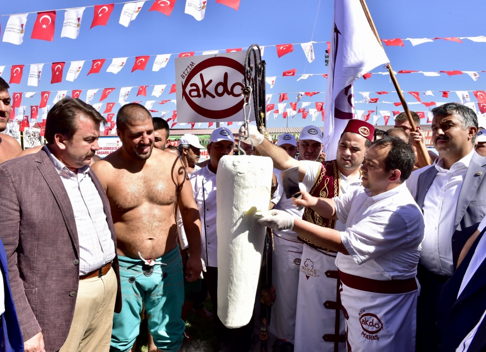 PEHLİVANLAR ER MEYDANINA İNDİ KARAKUCAK GÜREŞ FESTİVALİ YAPILDI 3