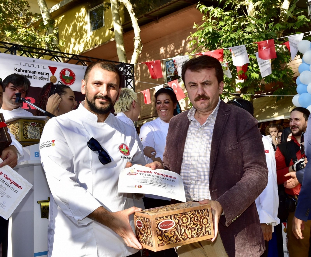 MARAŞ’IN YÖRESEL YEMEKLERİ YARIŞTI! DOYURUCU MANZARA KAÇINILMAZ OLDU 4