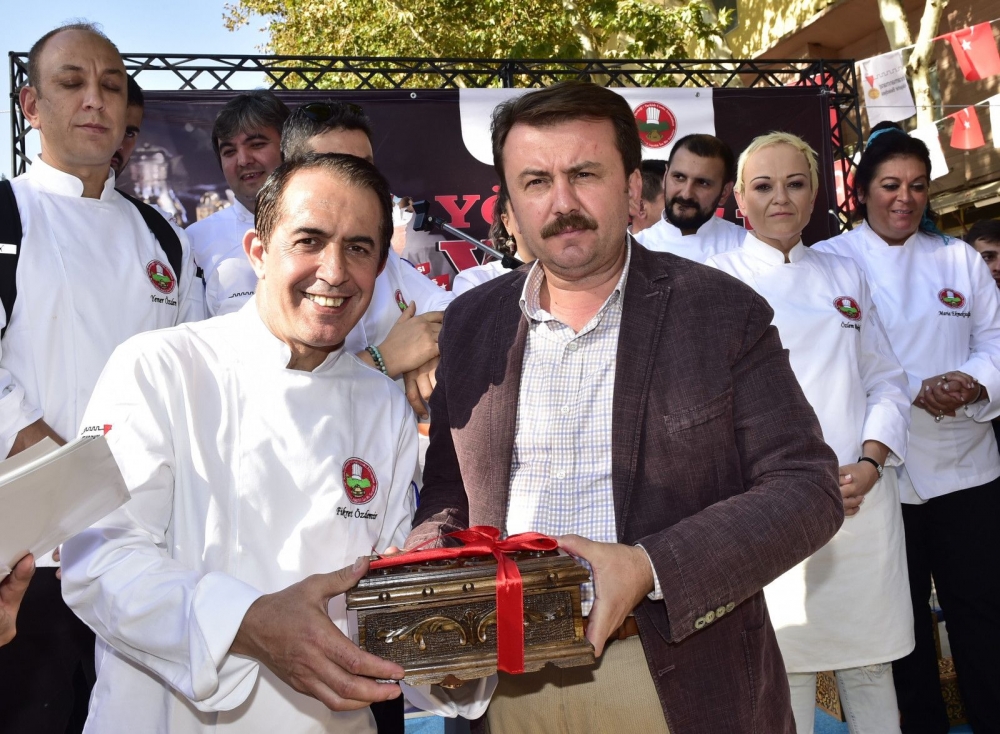 MARAŞ’IN YÖRESEL YEMEKLERİ YARIŞTI! DOYURUCU MANZARA KAÇINILMAZ OLDU 6