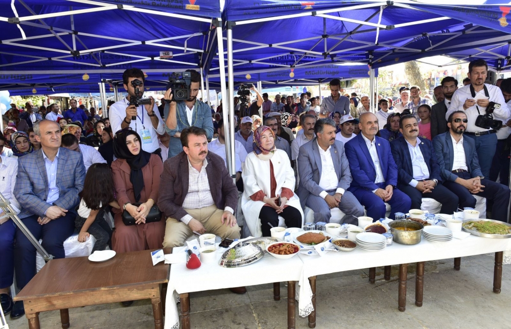 MARAŞ’IN YÖRESEL YEMEKLERİ YARIŞTI! DOYURUCU MANZARA KAÇINILMAZ OLDU 9