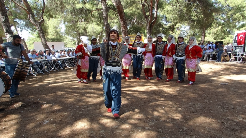 3. GELENEKSEL BAHAR VE YÖRESEL EĞLENCELİKLER ŞENLİĞİ DÜZENLENDİ 2