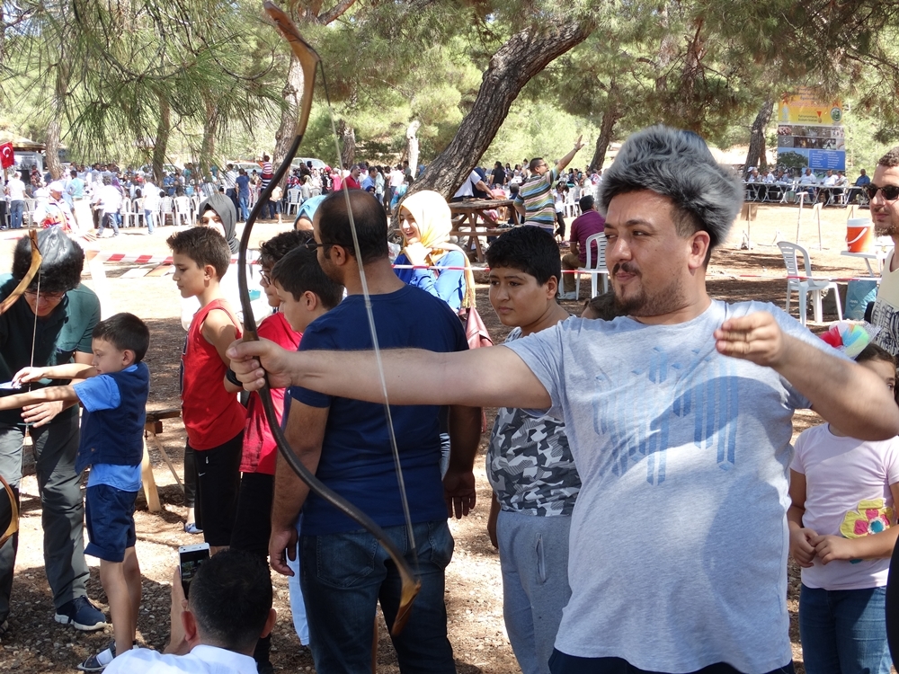 3. GELENEKSEL BAHAR VE YÖRESEL EĞLENCELİKLER ŞENLİĞİ DÜZENLENDİ 5