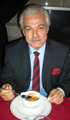 Serdar Gökhan'a da alıştırdık TARHANA ÇORBASINI 1