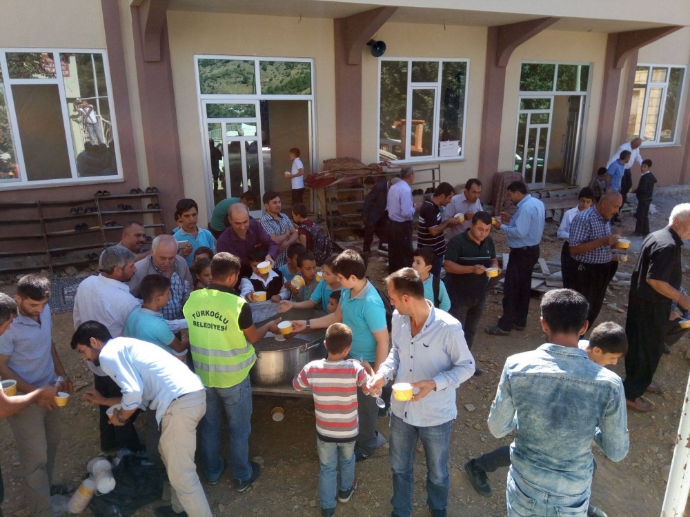 TÜRKOĞLU BELEDİYESİ GELENEKSEL AŞURE ETKİNLİĞİ DÜZENLEDİ 5