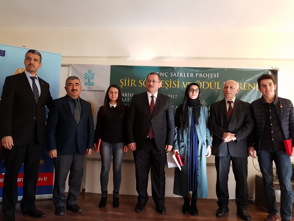 KAHRAMANMARAŞ'TA GENÇ ŞAİRLER ÖDÜLLERİNE KAVUŞTU 10