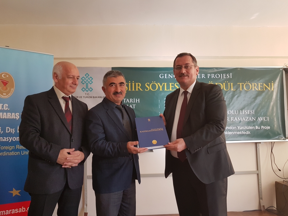 KAHRAMANMARAŞ'TA GENÇ ŞAİRLER ÖDÜLLERİNE KAVUŞTU 14