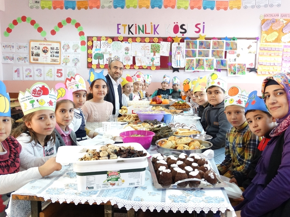 YAHYA KEMAL İLKOKULUNUN İNCİLERİ YERLİ MALINI KUTLADI 5