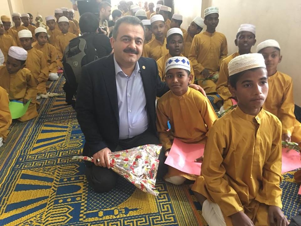 MİLLETVEKİLİ ÇİTİL ARAKANLI MÜSLÜMANLARIN YAŞADIĞI KAMPLARA GİTTİ 15