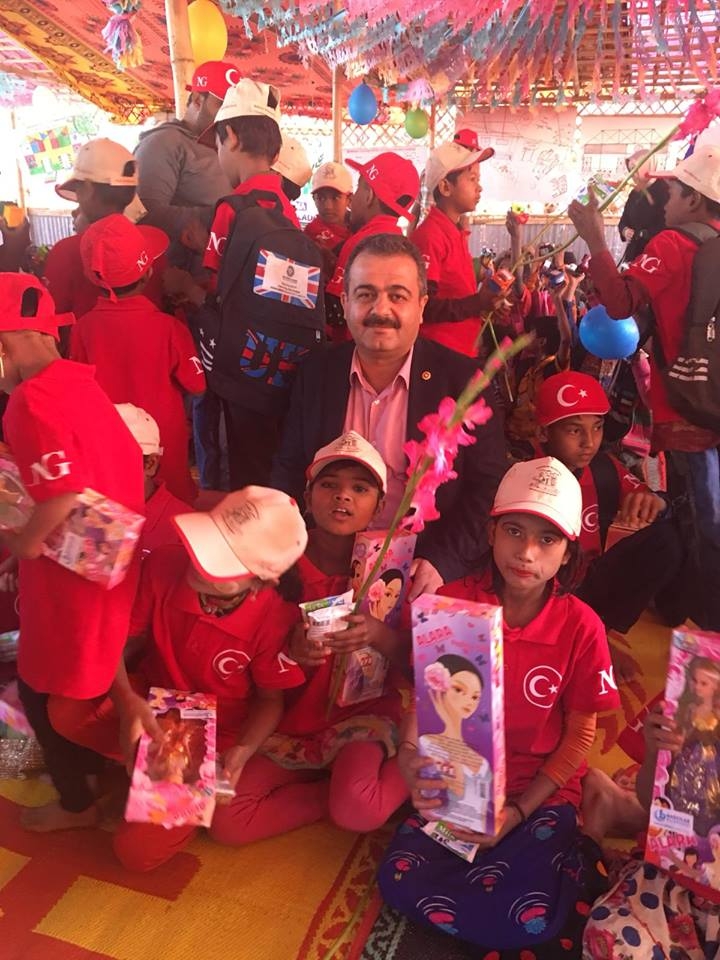 MİLLETVEKİLİ ÇİTİL ARAKANLI MÜSLÜMANLARIN YAŞADIĞI KAMPLARA GİTTİ 7