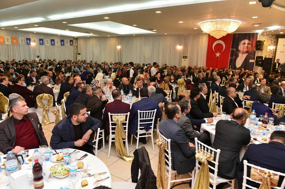 AK PARTİ "VEFA" YEMEĞİNDE BULUŞTU 7