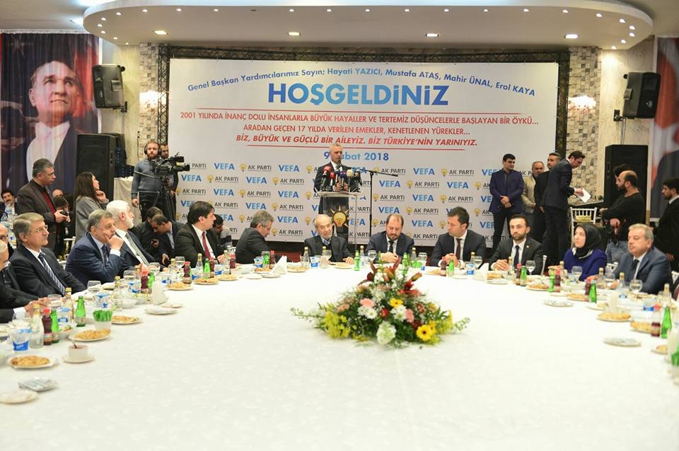 AK PARTİ "VEFA" YEMEĞİNDE BULUŞTU 8