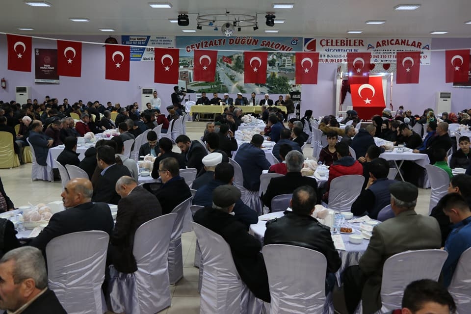 PAZARCIKTA YÜZLERCE KİŞİ MEHMETÇİK İÇİN TOPLANDI 4