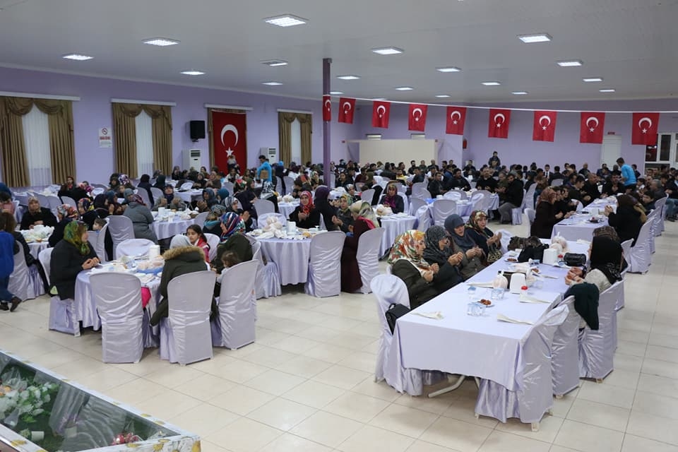 PAZARCIKTA YÜZLERCE KİŞİ MEHMETÇİK İÇİN TOPLANDI 7