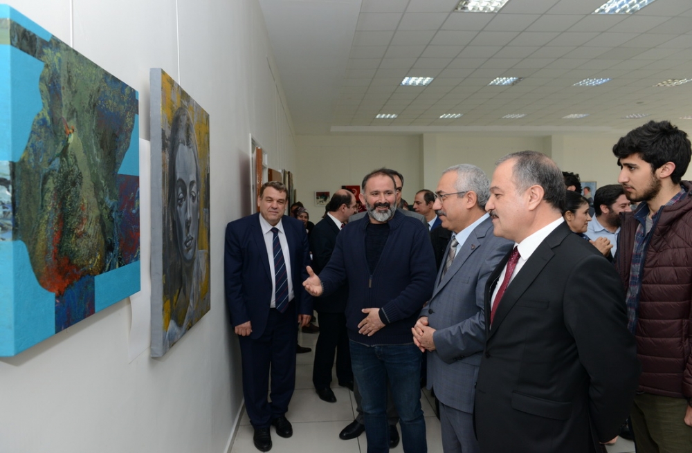 KSÜ GSF’DE DÜNYA KADINLAR GÜNÜ KARMA RESİM SERGİSİ AÇILDI 4