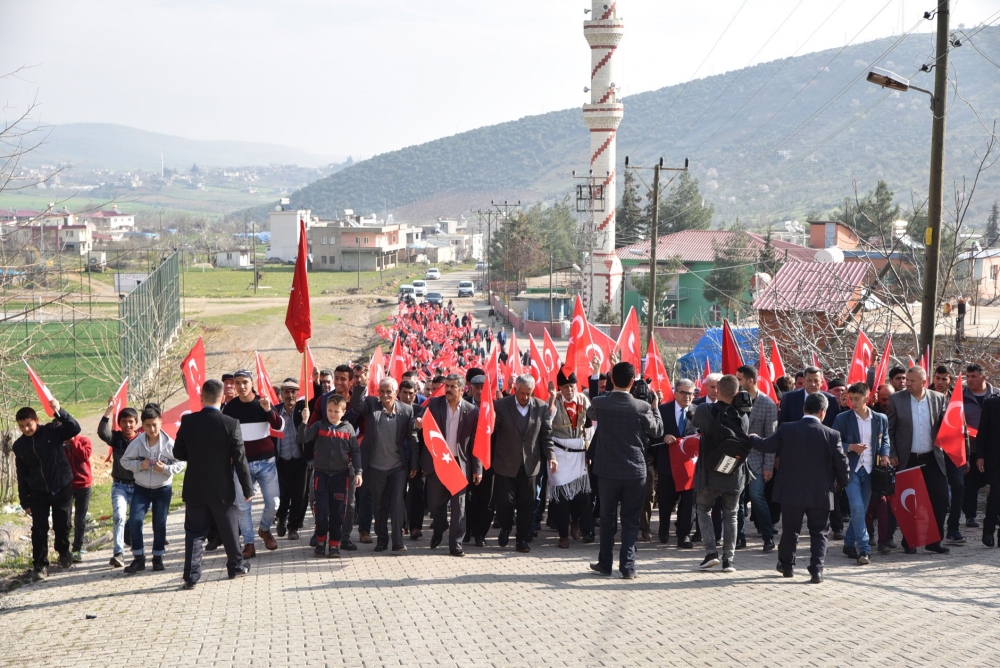 253 BİN İLMEKLE BAYRAK ÖRDÜLER 11