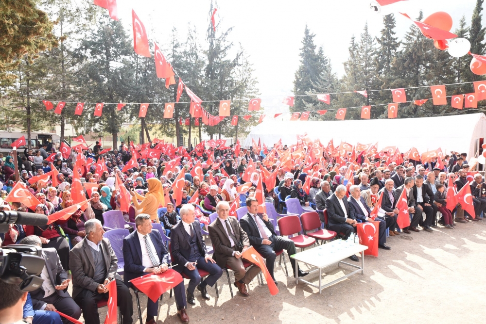 253 BİN İLMEKLE BAYRAK ÖRDÜLER 14