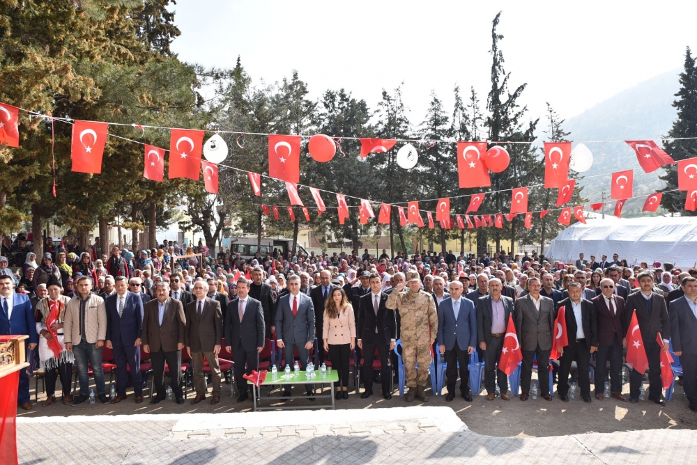 253 BİN İLMEKLE BAYRAK ÖRDÜLER 3