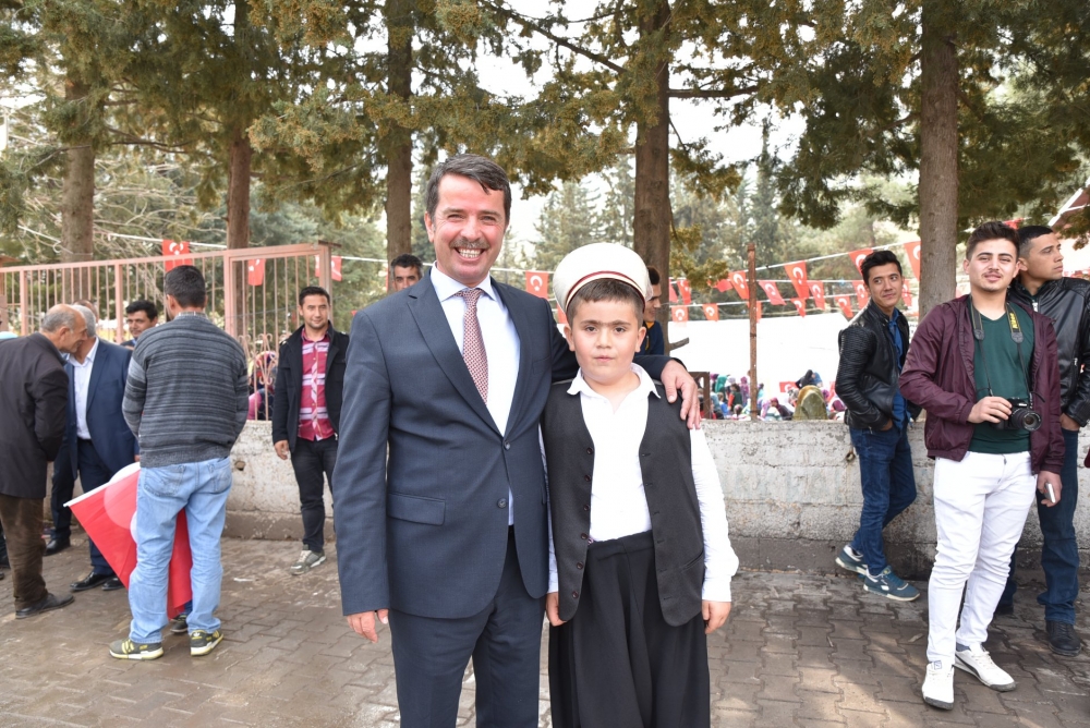 253 BİN İLMEKLE BAYRAK ÖRDÜLER 6