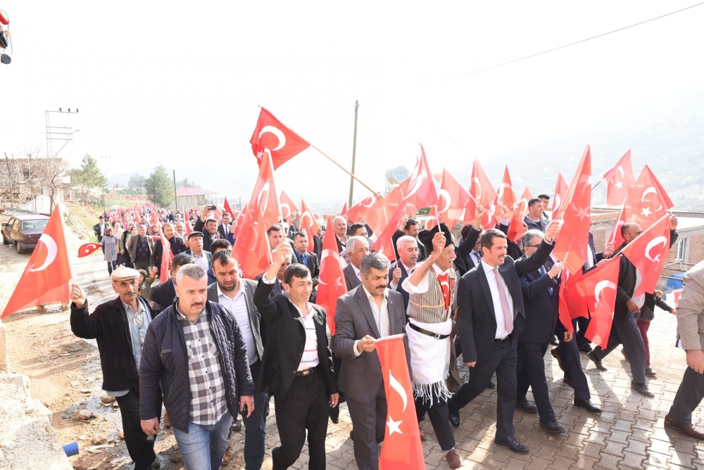 253 BİN İLMEKLE BAYRAK ÖRDÜLER 8